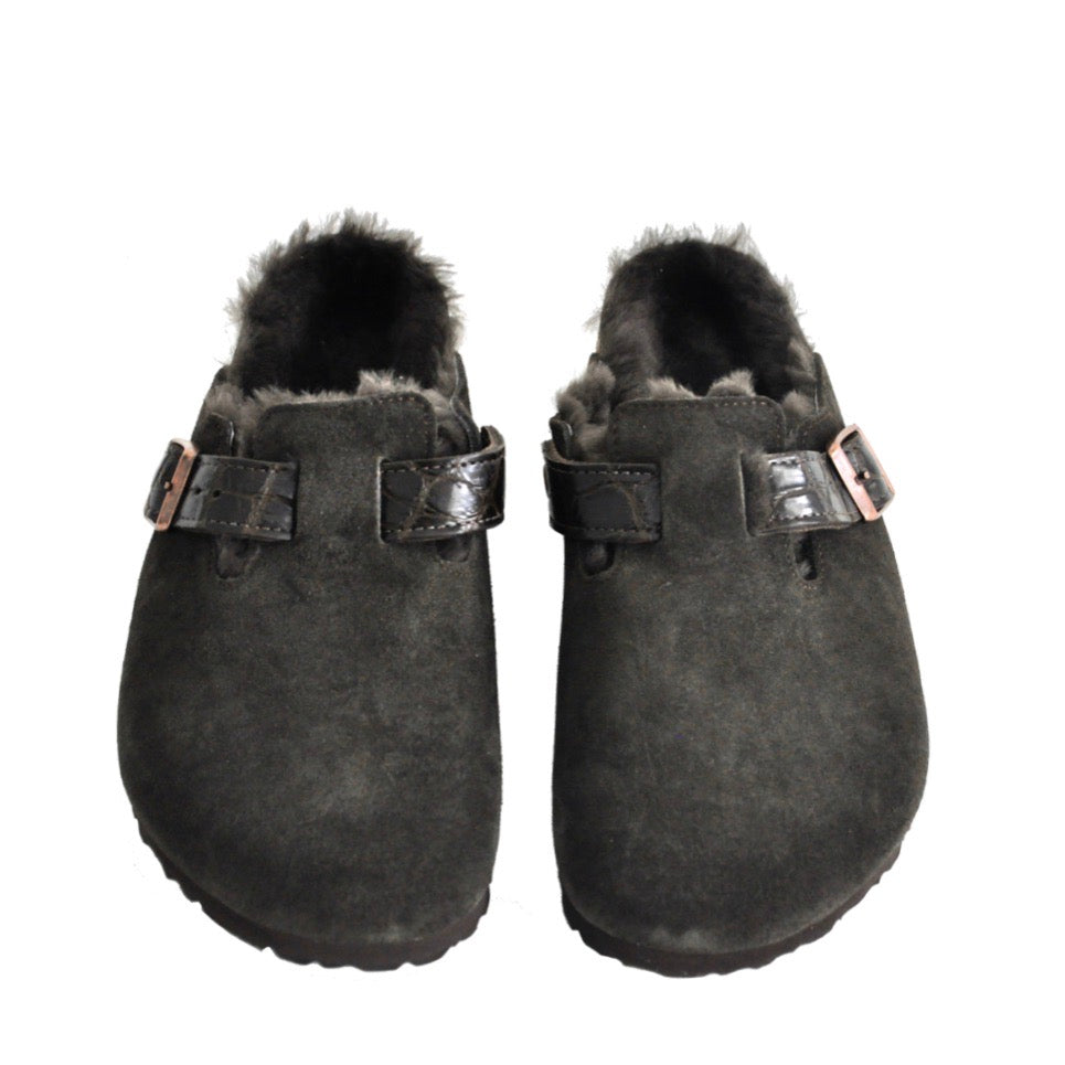 BIRKENSTOCK BOSTON/FUR 黒　24cm Boston Shearling Suede Leather in Color Black | BIRKENSTOCK US